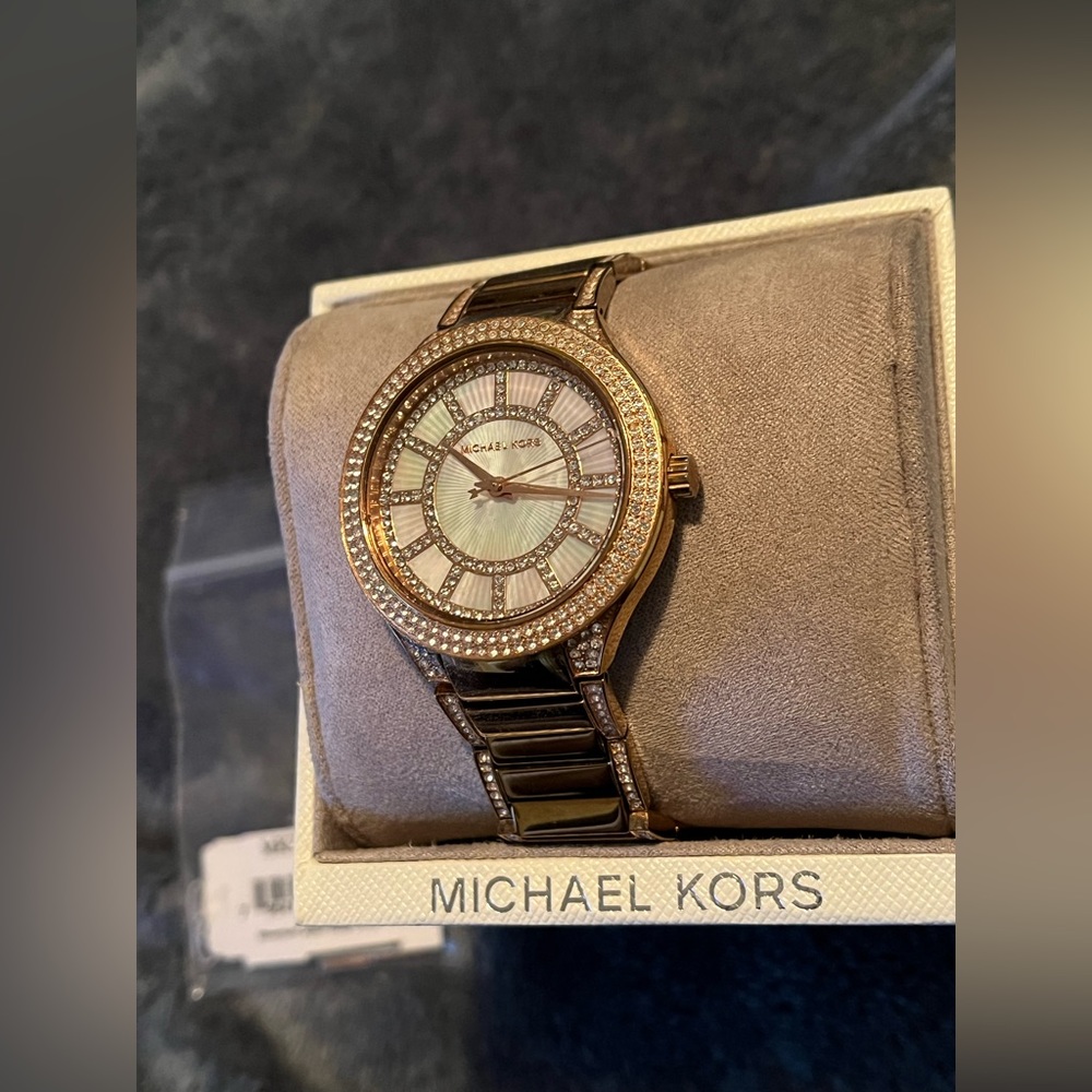 Michael kors rose gold watch